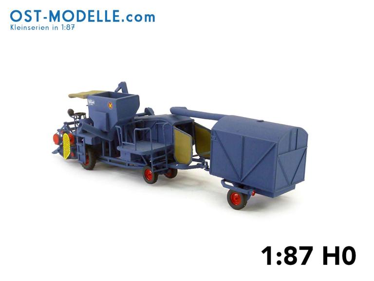 Preview: Maehdrescher E175 mit Spreuwagen blau 1/32